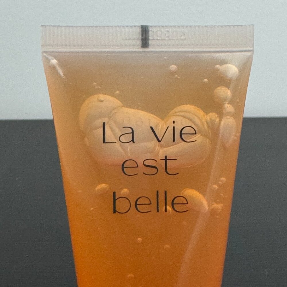 Lancome La Vie Est Belle Invigorating Fragrance Shower Gel - Picture 7 of 12
